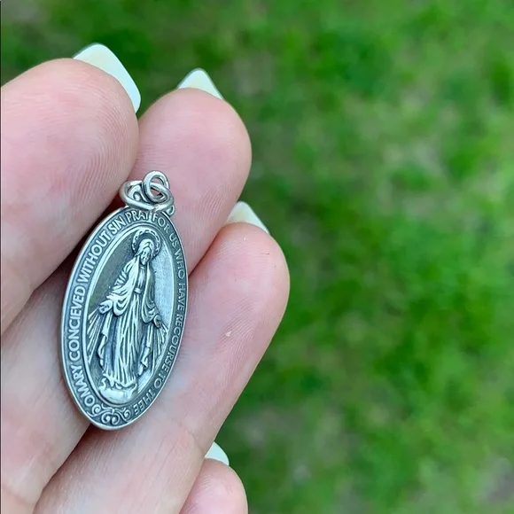 Vintage Sterling Saint Mary Pray for Us Pendant - Picture 3 of 16